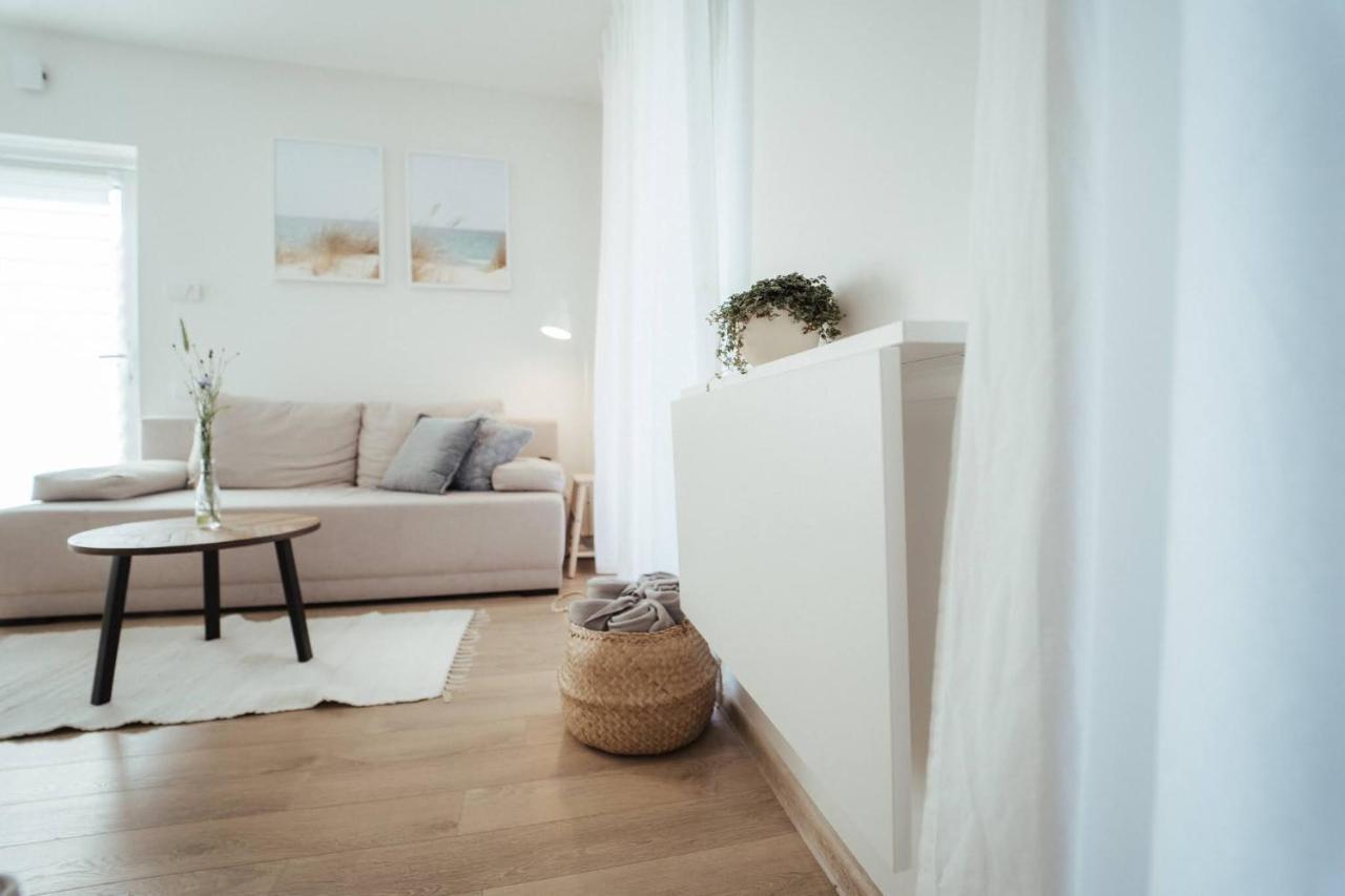 No.1 Apartment In Palanga, Vaivorykstes Apartment Exteriör bild